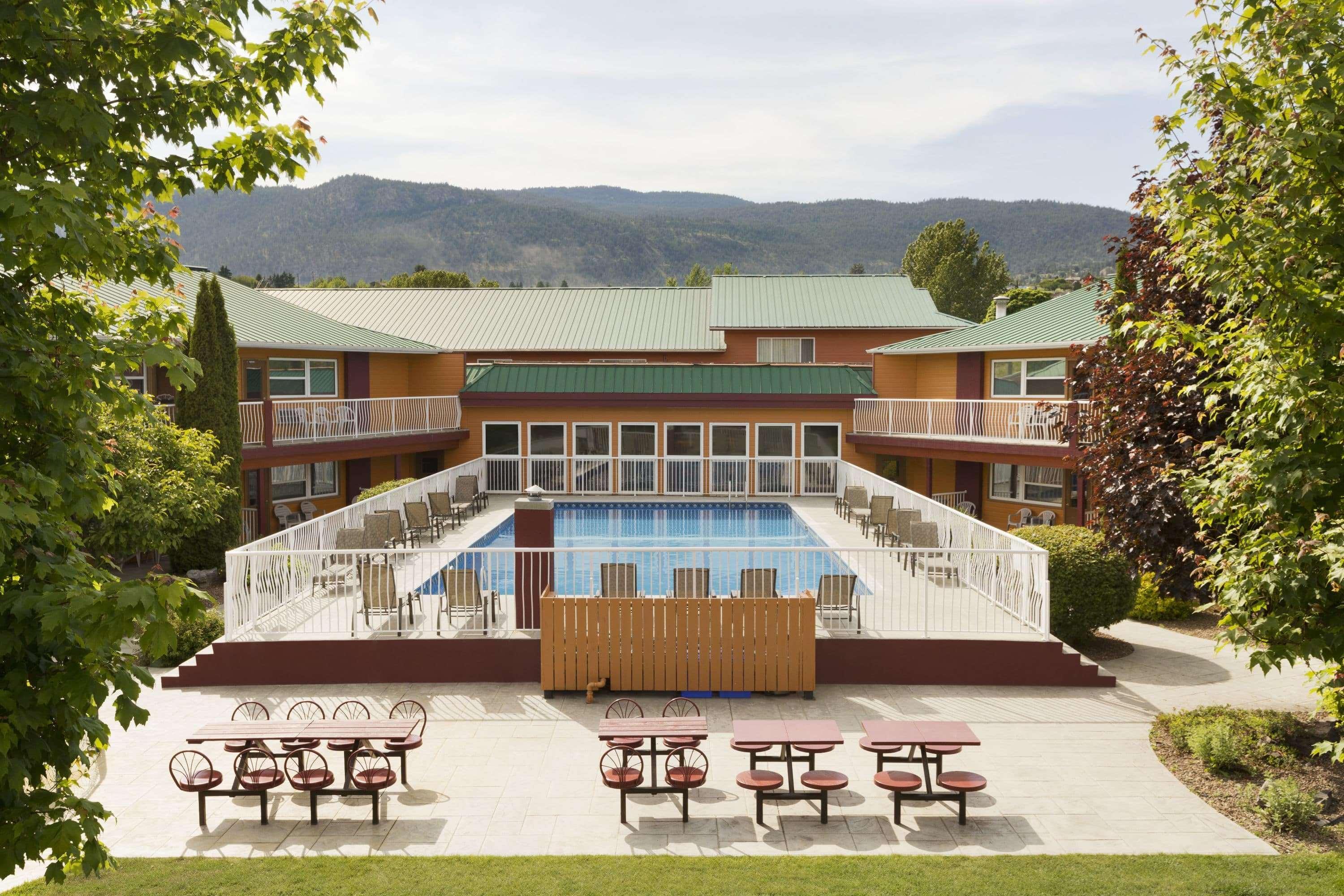 Days Inn By Wyndham Penticton Conference Centre Dış mekan fotoğraf