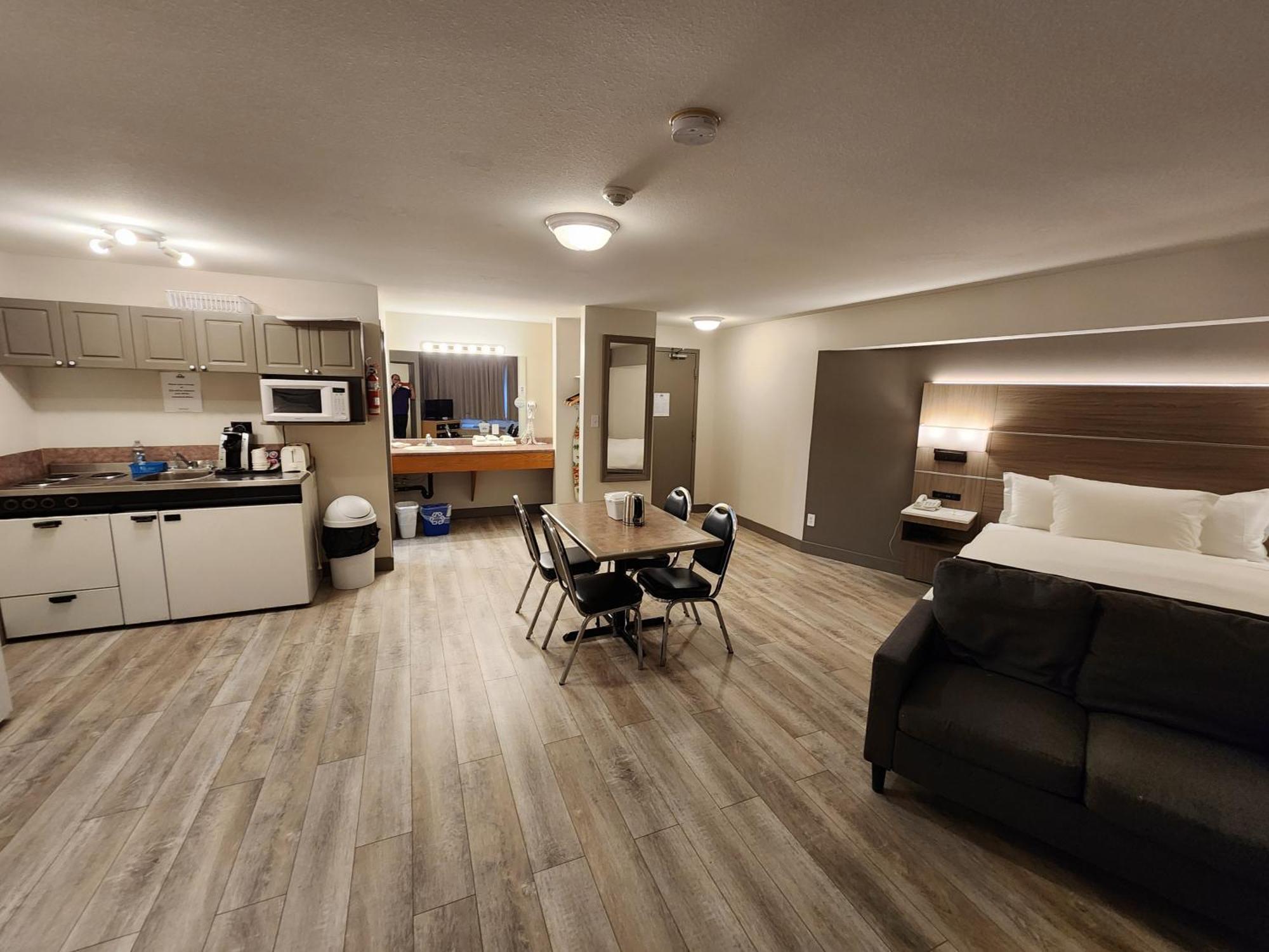 Days Inn By Wyndham Penticton Conference Centre Dış mekan fotoğraf