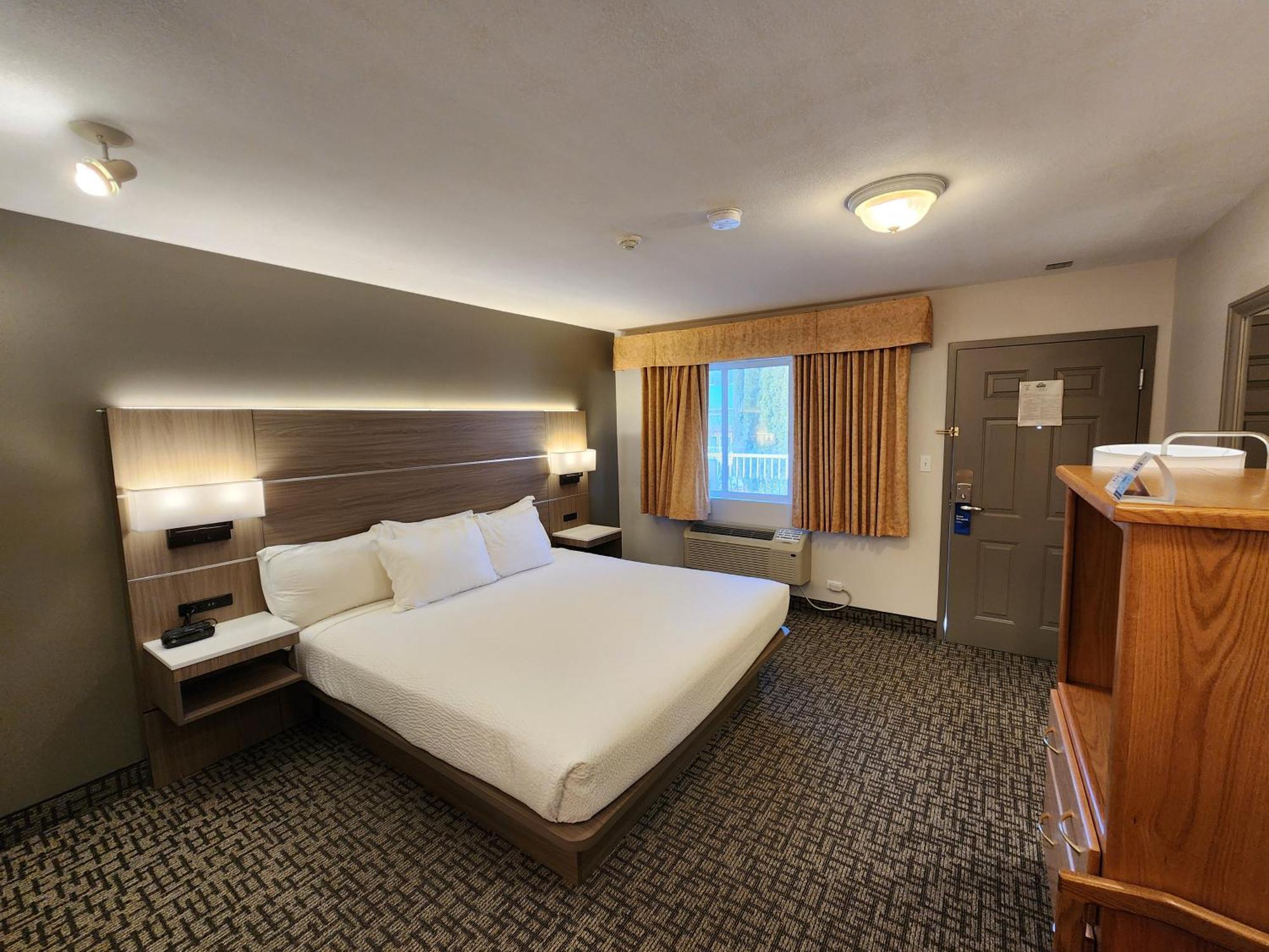 Days Inn By Wyndham Penticton Conference Centre Dış mekan fotoğraf