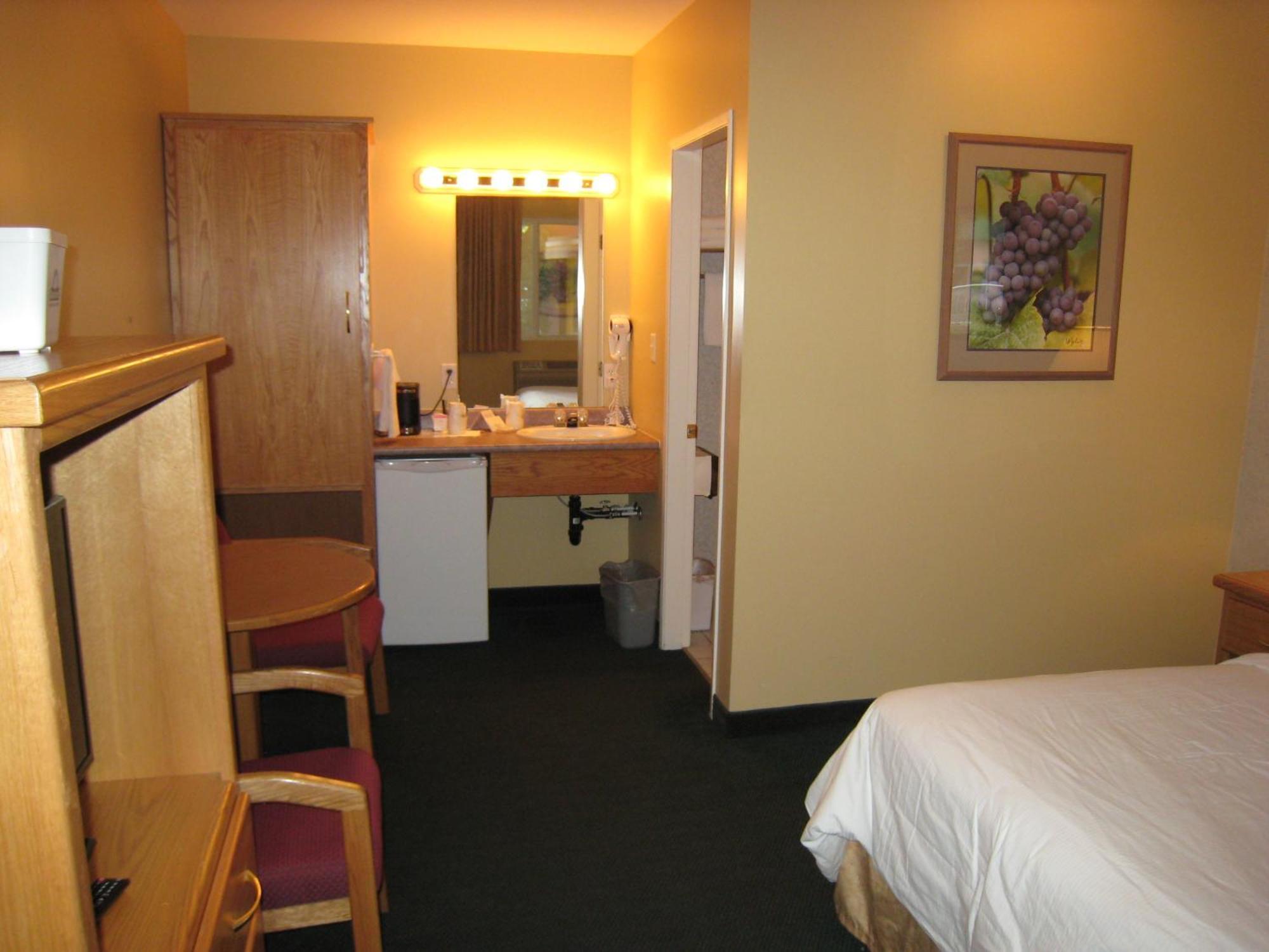 Days Inn By Wyndham Penticton Conference Centre Dış mekan fotoğraf