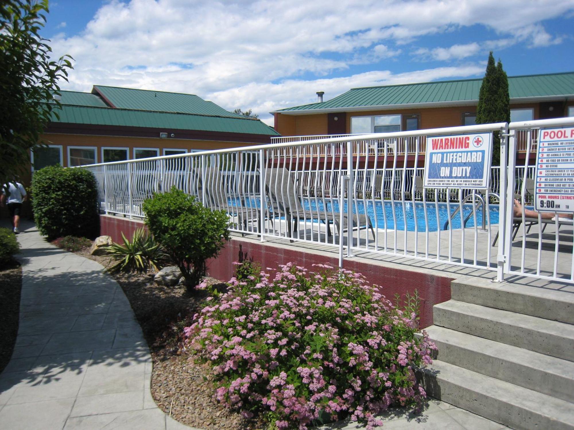 Days Inn By Wyndham Penticton Conference Centre Dış mekan fotoğraf